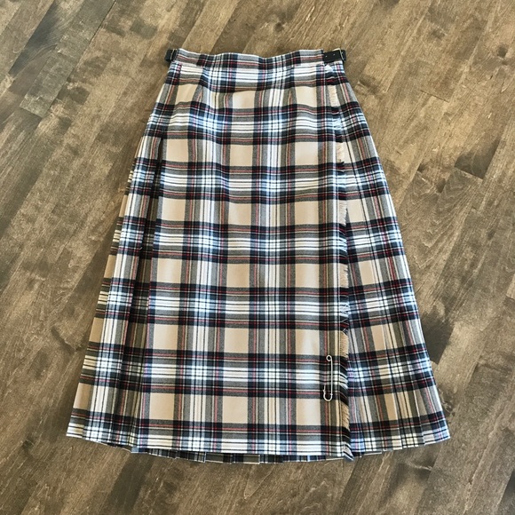 Pitlochry Dresses & Skirts - Pitlochry tarten plaid skirt-camel color-kilt